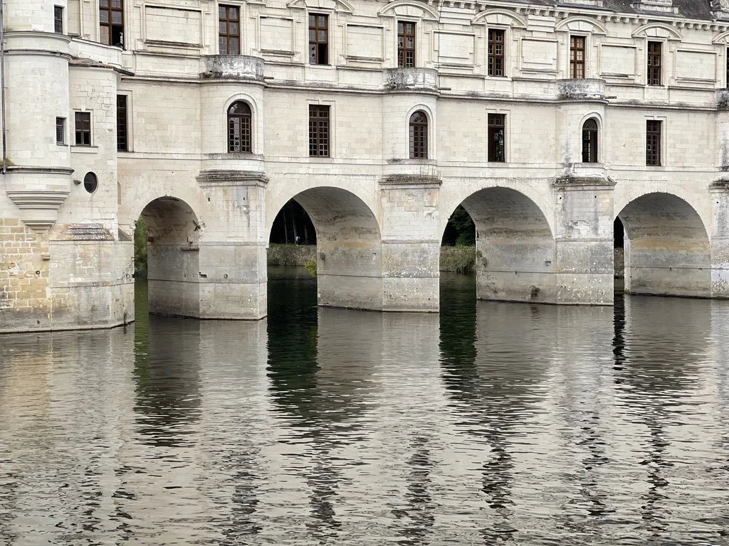 Une autre relation entre le château et l’eau.
